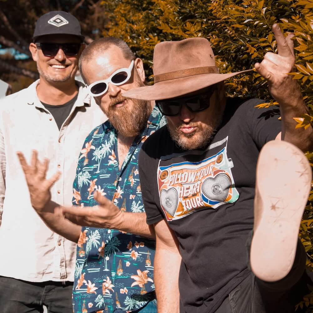 Marshall & the Fro at the Seaview Tavern Woolgoolga