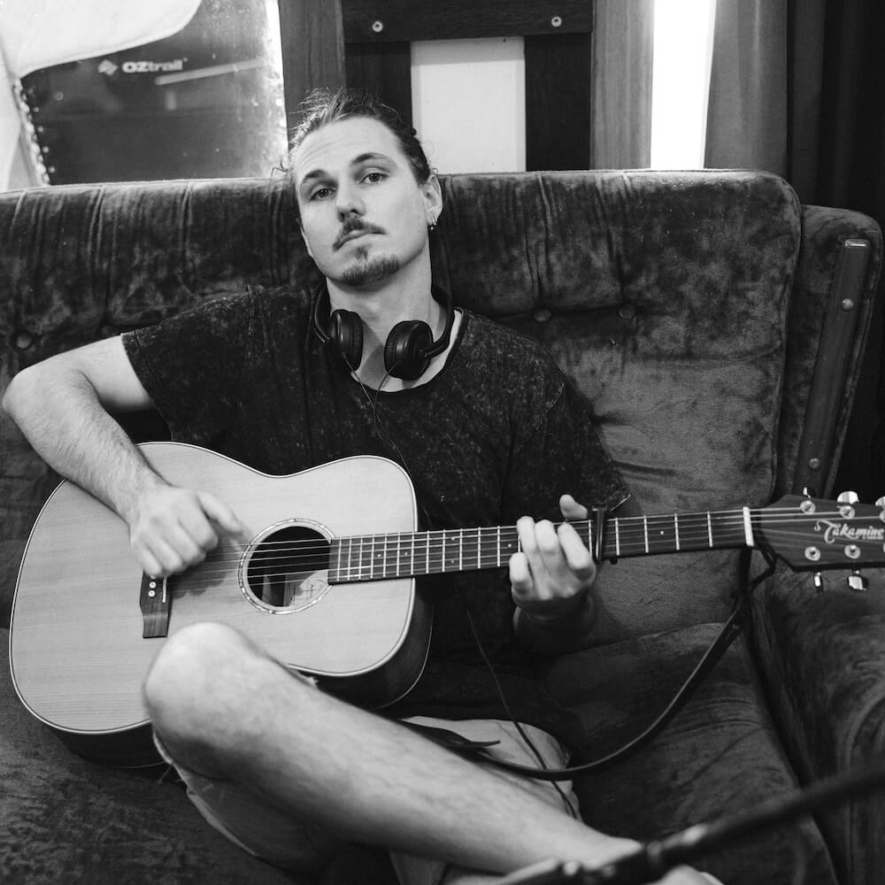 Titan Sky plays at the Seaview Tavern Woolgoolga