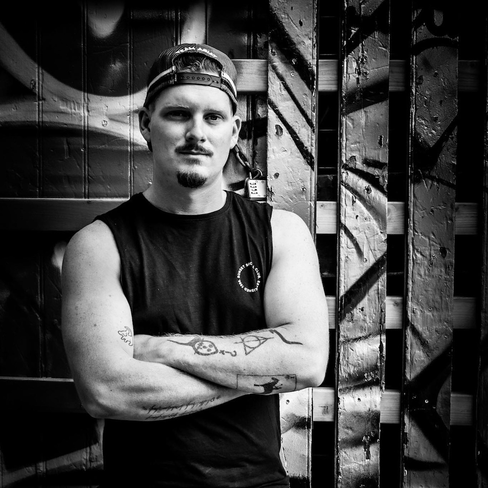 Billy Gudgeon play at the Seaview Tavern Woolgoolga