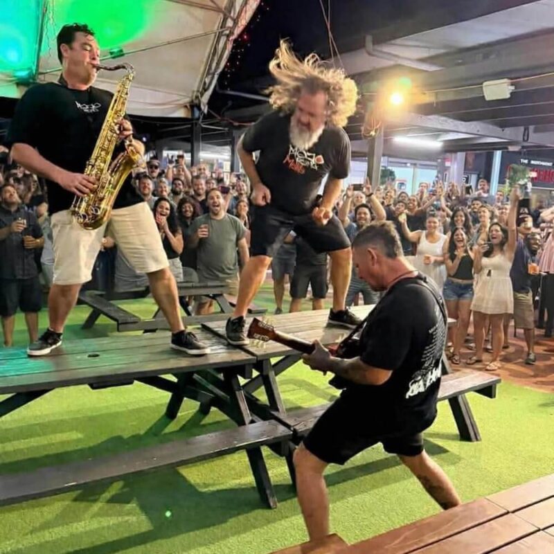 mojo rising perform live at the Seaview Tavern Woolgoolga